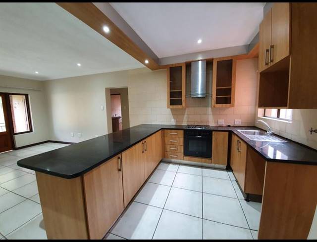 2 BEDROOM PROPERTY TO RENT IN WILROPARK